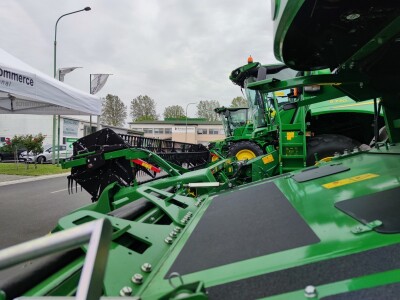 Kombajn kamp u Novocommerce Internationalu