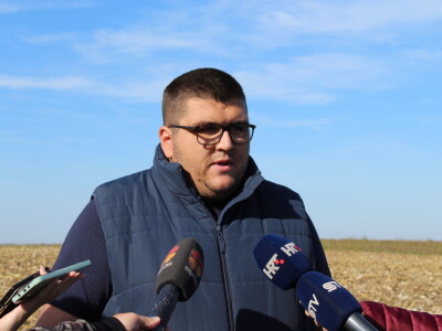 Komparativni pokus hibrida kukuruza na pokušalištu FAZOS-a