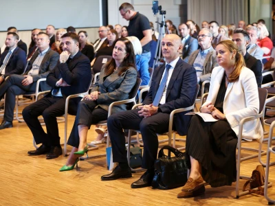 Kako smanjiti ovisnost o uvozu i stvoriti temelje za snažnije domaću proizvodnje?