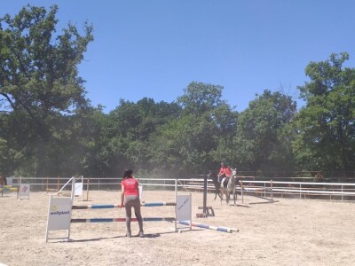 Konjički klub "Stina" vode tri sestre