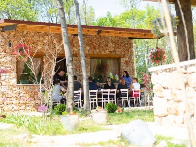 Konjički klub "Stina" vode tri sestre