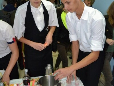 I konobari su imali posla I konobari su imali posla