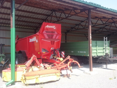 Detalj iz gospodarskog dvorišta Detalj iz gospodarskog dvorišta