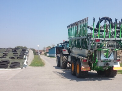 Lijepo uređeno poljoprivredno gospodarstvo Lijepo uređeno poljoprivredno gospodarstvo