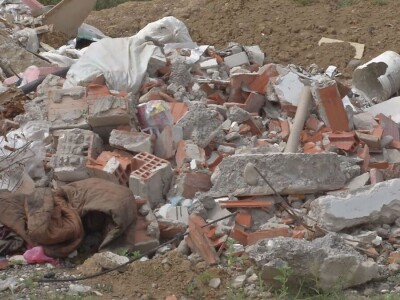 Korito Kolubare nizvodno od grada postalo deponija