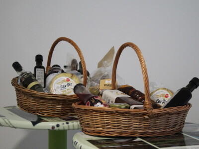 Košarice sa slavonskim delicijama