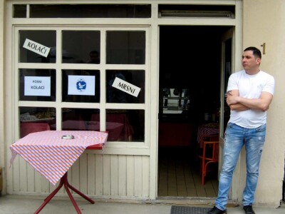 Kragujevac: Bivši osuđenici otvorili pekaru - mese burek i vanilice Kragujevac: Bivši osuđenici otvorili pekaru - mese burek i vanilice