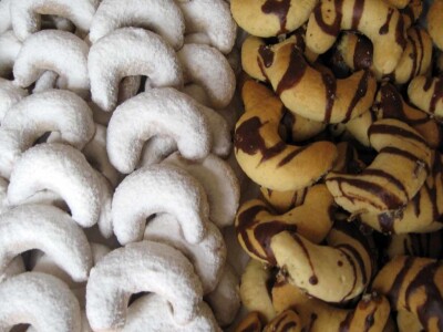 Kragujevac: Bivši osuđenici otvorili pekaru - mese burek i vanilice Kragujevac: Bivši osuđenici otvorili pekaru - mese burek i vanilice