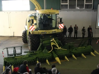KRONE Easy Collect 753