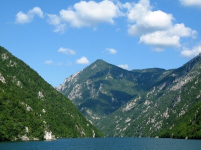 Krstarenje kroz kanjon reke Drine