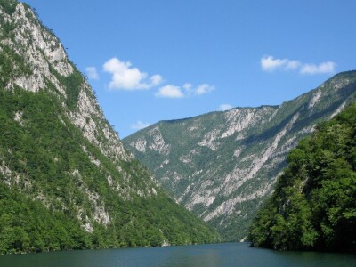 Krstarenje kroz kanjon reke Drine