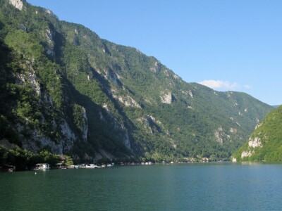 Krstarenje kroz kanjon reke Drine