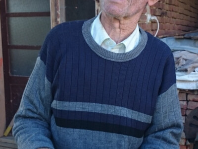 Ljuban Dabić sa plodovima livadnjače