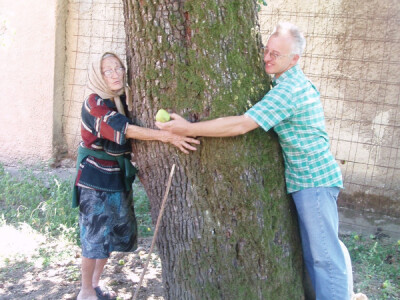 Ana Narandžić i Petar Gogić uz vodenjaru