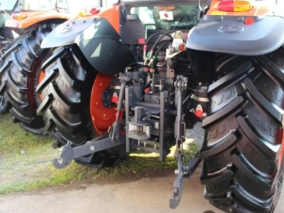 Traktor Kubota M