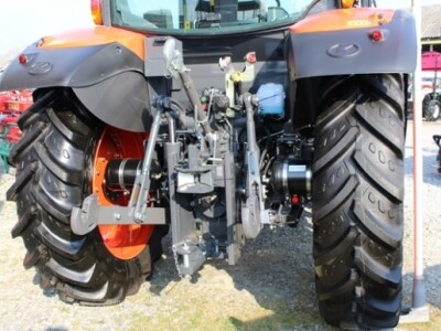 Traktor Kubota M
