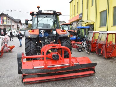 Kubota M5000