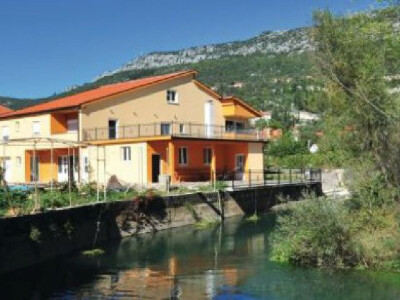 Obiteljska kuća s bazenom i čistom tekućom vodom Tomislava Vukosaca Čiće u Dusini Obiteljska kuća s bazenom i čistom tekućom vodom Tomislava Vukosaca Čiće u Dusini