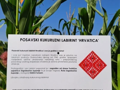 Kukuruzni labirint u Dubrovčaku Lijevom kod Ivanić-Grada