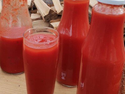 Kuvanje i spremanje paradajza za zimu