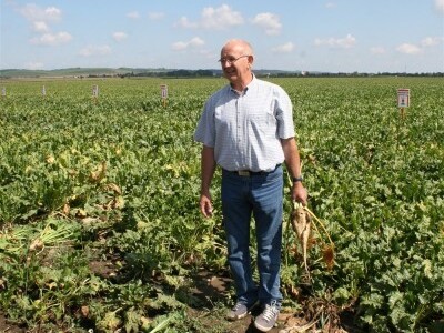 Profesor Kristek objašnjava problematiku uzgoja šećerne repe u 2014. godini