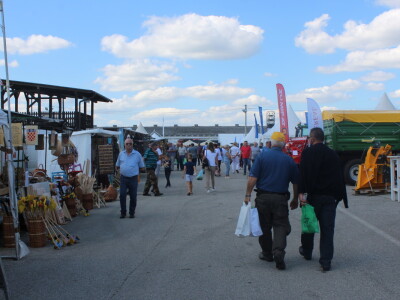 Lijepo vrijeme i dobra ponuda privukli brojne posjetitelje na Bjelovarski sajam