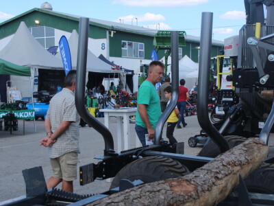 Lijepo vrijeme i dobra ponuda privukli brojne posjetitelje na Bjelovarski sajam