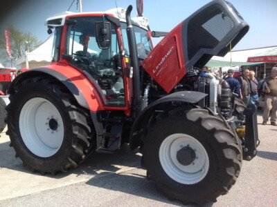 Lindner traktor