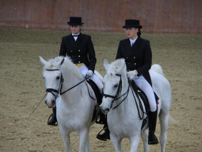 Mara Kretonić i Katarina Ćorić