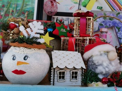 Ljiljine novogodišnje dekoracije od prirodnih i recikliranih materijala