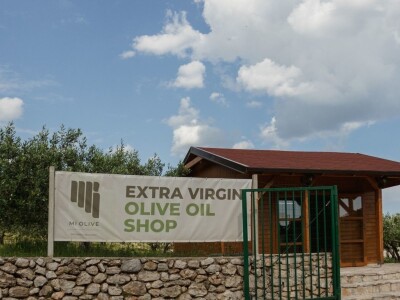 LJUBAV ŽIVI VJEČNO: Potraga za nagrađenim uljem koje je Slavonac u Bolu posvetio pokojnoj ženi