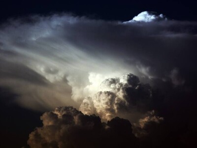 Lovac na oluje Lovac na oluje