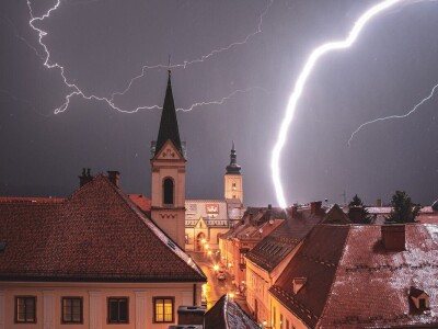 Lovac na oluje Lovac na oluje