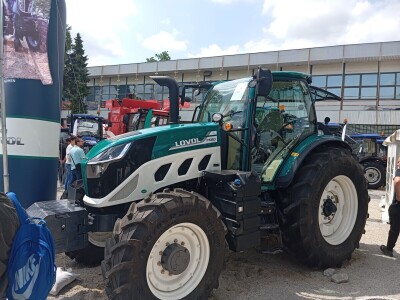 Lovol traktori na 92. Poljoprivrednom sajmu