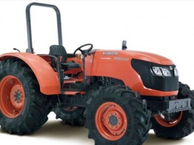 Traktor Kubota M Low Profile