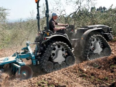 Traktor Antonio Carraro Mach 4