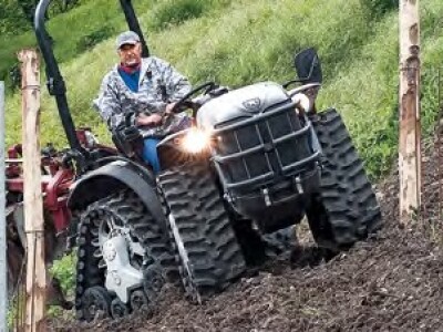 Traktor Antonio Carraro Mach 4