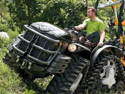 Traktor Antonio Carraro Mach 4