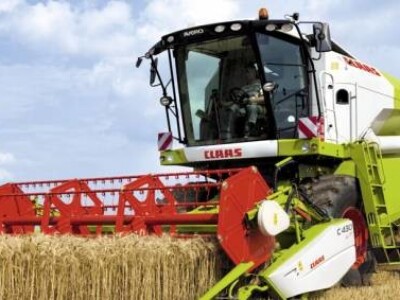 Kombajn Claas Avero 240