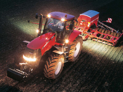 Traktor Case Magnum EP