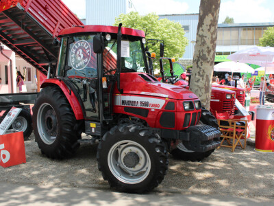 Mahindra 8560 Turbo
