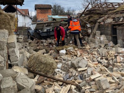 Majske Poljane - Teta Beta