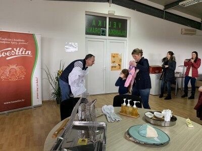 Mala škola pčelarstva