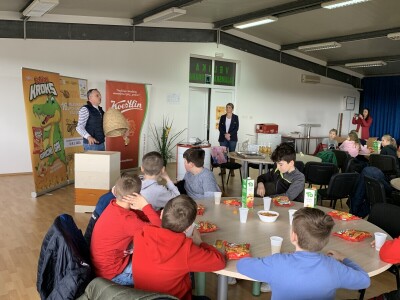 Mala škola pčelarstva