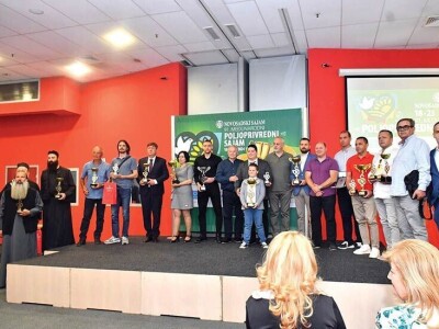 Manastirska šampionska rakija iz Dervente stigla na sve kontinete Manastirska šampionska rakija iz Dervente stigla na sve kontinete