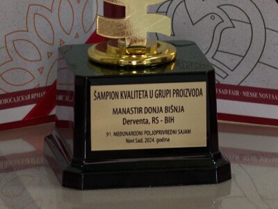 Manastirska šampionska rakija iz Dervente stigla na sve kontinete Manastirska šampionska rakija iz Dervente stigla na sve kontinete