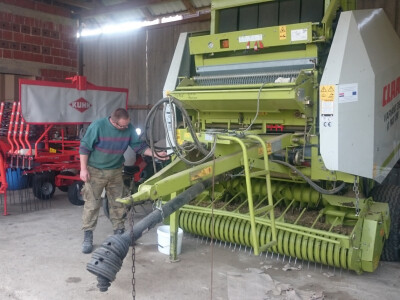 Ivan je kupio i balirku