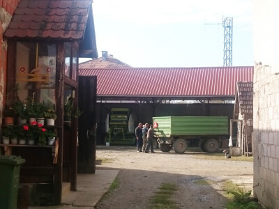 Dvorište OPG-a Marenić