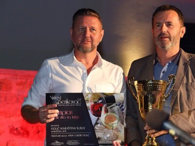 VINFEST 2021 - Pothvat braće Fiolića: Za jedno te isto vino tri šampionske titule i Veliko zlato! VINFEST 2021 - Pothvat braće Fiolića: Za jedno te isto vino tri šampionske titule i Veliko zlato!