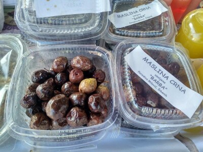 Maslinovo ulje iz Šibenika na domak ruke Novosađanima